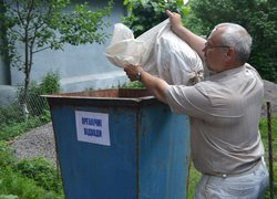 Environmental action "Everyone can help to solve environmental problems by separation of household waste"